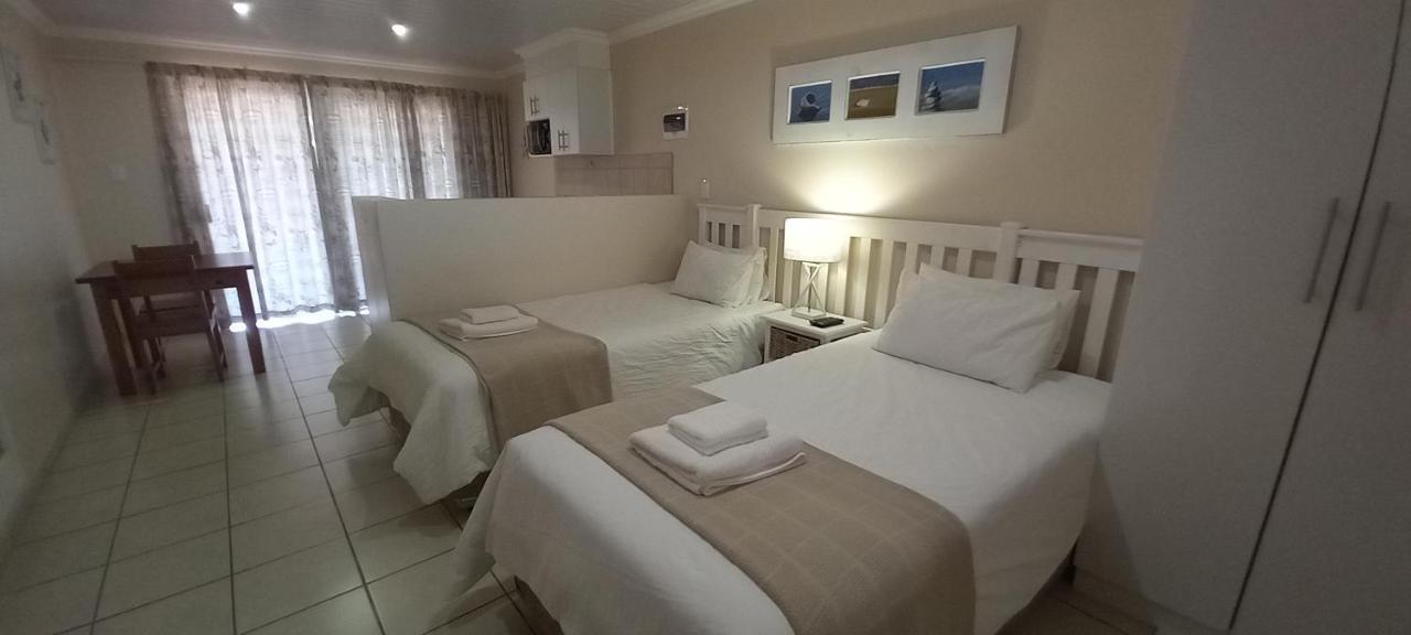 Masada Guest House Langebaan Εξωτερικό φωτογραφία
